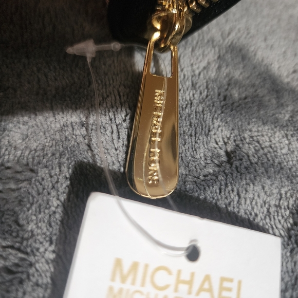 Michael kors wallet - Picture 3 of 4